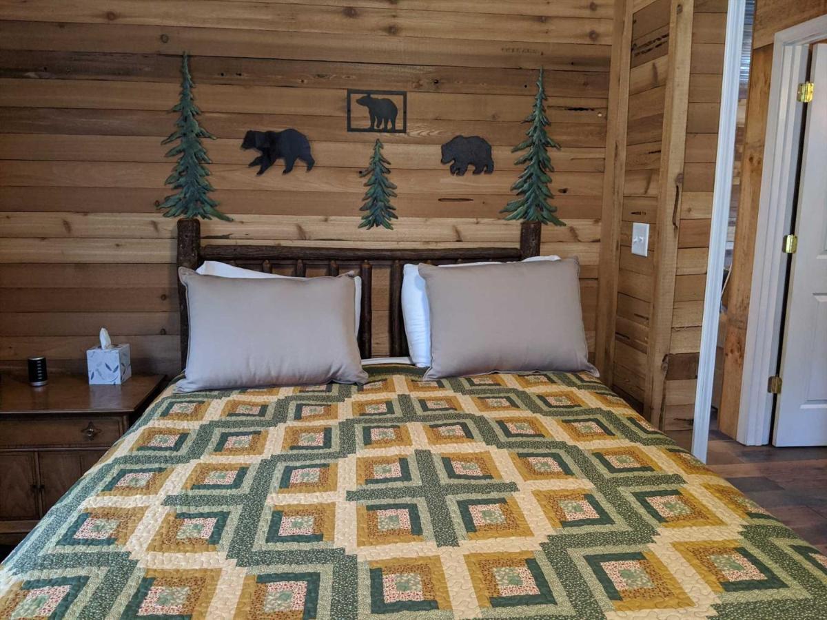 Deep Creek Hideaway Cabin Bryson City Exterior photo